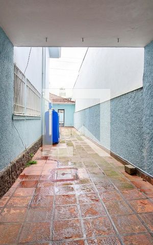Casa para alugar com 550m², 4 quartos e 6 vagas Casa para alugar com 550m², 4 quartos e 6 vagasGaragem