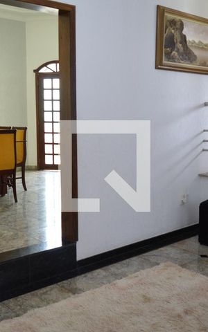 Casa à venda com 550m², 4 quartos e 4 vagasSala 2