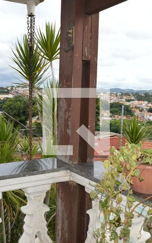 Casa à venda com 550m², 4 quartos e 4 vagasVaranda da suite