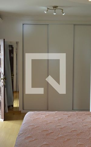 Casa à venda com 550m², 4 quartos e 4 vagasSuite
