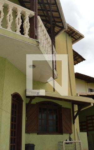Casa à venda com 550m², 4 quartos e 4 vagasParte de trás da casa