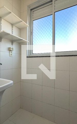 Apartamento à venda com 50m², 2 quartos e 1 vaga Apartamento à venda com 50m², 2 quartos e 1 vagaÁrea de Serviço