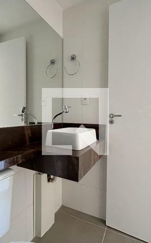 Apartamento à venda com 50m², 2 quartos e 1 vaga Apartamento à venda com 50m², 2 quartos e 1 vagaBanheiro