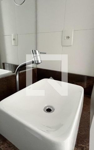 Apartamento à venda com 50m², 2 quartos e 1 vaga Apartamento à venda com 50m², 2 quartos e 1 vagaBanheiro