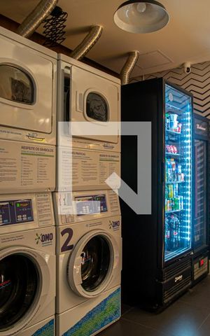 Studio à venda com 30m², 1 quarto e sem vaga Studio à venda com 30m², 1 quarto e sem vagaÁrea comum - Lavanderia e Mercadinho