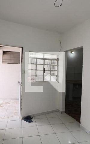 Casa para alugar com 50m², 1 quarto e sem vagaSala