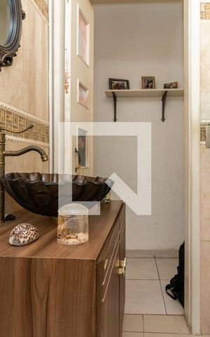 Casa à venda com 102m², 2 quartos e 1 vaga Casa à venda com 102m², 2 quartos e 1 vagaBanheiro