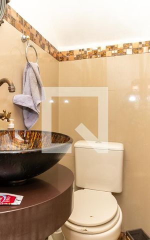 Casa à venda com 102m², 2 quartos e 1 vaga Casa à venda com 102m², 2 quartos e 1 vagaLavabo