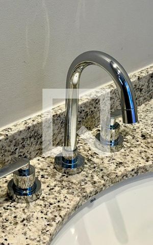 Apartamento à venda com 115m², 3 quartos e 2 vagas Apartamento à venda com 115m², 3 quartos e 2 vagasBanheiro da Suíte 2