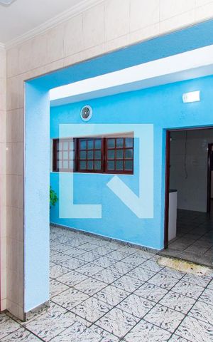 Casa à venda com 250m², 3 quartos e 4 vagas Casa à venda com 250m², 3 quartos e 4 vagasÁrea de Serviço