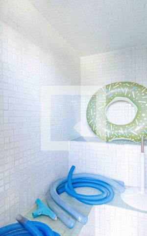 Apartamento à venda com 540m², 5 quartos e 3 vagas Apartamento à venda com 540m², 5 quartos e 3 vagasVaranda Sala Privativa - Banheiro