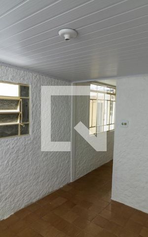 Casa para alugar com 97m², 3 quartos e 2 vagas Casa para alugar com 97m², 3 quartos e 2 vagasQuarto de Serviço