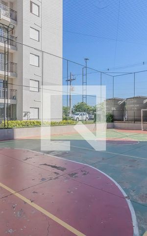 Apartamento para alugar com 48m², 2 quartos e 1 vaga Apartamento para alugar com 48m², 2 quartos e 1 vagaÁrea comum - Piscina