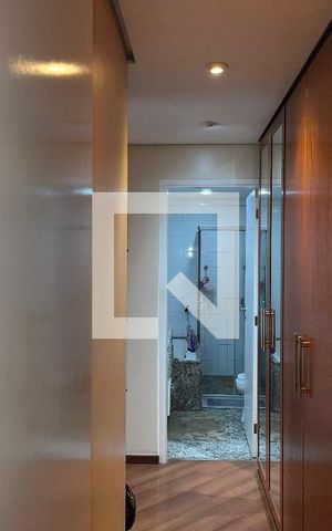 Apartamento à venda com 210m², 4 quartos e 4 vagasCorredor