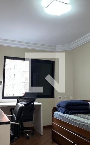 Apartamento à venda com 210m², 4 quartos e 4 vagasQuarto
