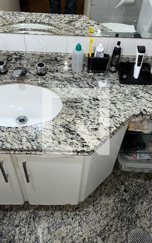 Apartamento à venda com 210m², 4 quartos e 4 vagasBanheiro - Quarto