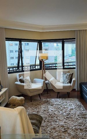 Apartamento à venda com 210m², 4 quartos e 4 vagasSala