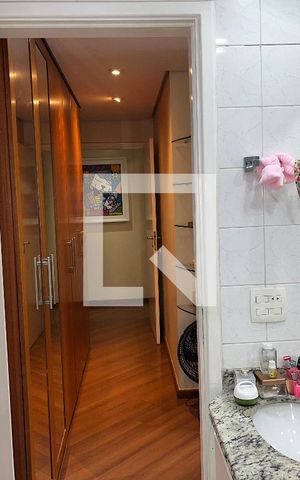 Apartamento à venda com 210m², 4 quartos e 4 vagasBanheiro - Quarto 4