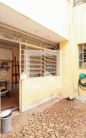 Casa à venda com 160m², 4 quartos e 2 vagasÁrea Externa