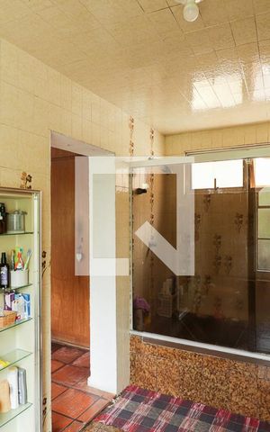 Casa à venda com 160m², 4 quartos e 2 vagasBanheiro da Suíte 1