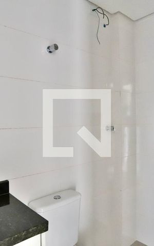 Apartamento à venda com 42m², 2 quartos e sem vaga Apartamento à venda com 42m², 2 quartos e sem vagaBanheiro