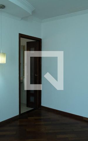 Casa à venda com 150m², 2 quartos e 2 vagas Casa à venda com 150m², 2 quartos e 2 vagasQuarto 2 - Suíte