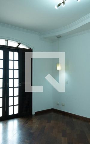 Casa à venda com 150m², 2 quartos e 2 vagas Casa à venda com 150m², 2 quartos e 2 vagasQuarto 2 - Suíte