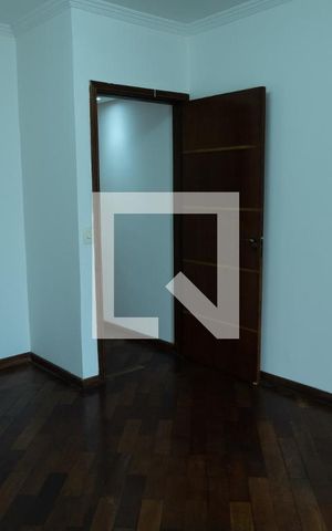 Casa à venda com 150m², 2 quartos e 2 vagas Casa à venda com 150m², 2 quartos e 2 vagasQuarto 2 - Suíte
