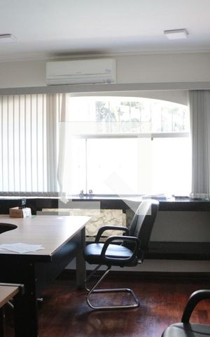 Casa à venda com 400m², 6 quartos e 5 vagasQuarto 1