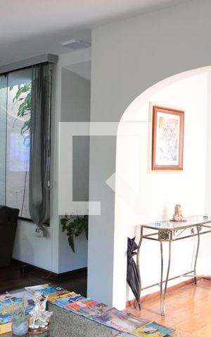 Casa à venda com 400m², 6 quartos e 5 vagasSala