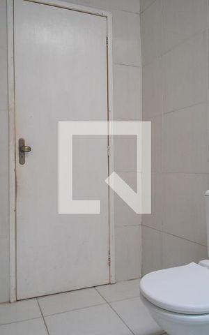 Casa à venda com 300m², 2 quartos e 4 vagasBanheiro