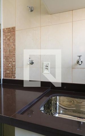 Apartamento para alugar com 44m², 2 quartos e 1 vagaÁrea de Serviço