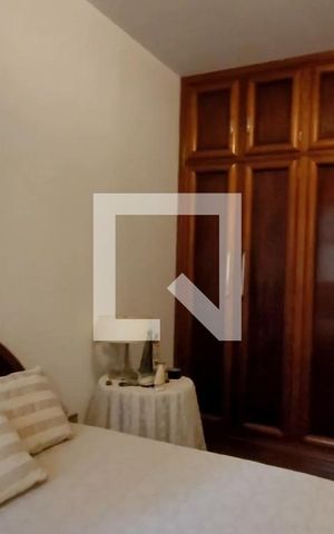 Casa de condomínio à venda com 2234m², 5 quartos e 4 vagas Casa de condomínio à venda com 2234m², 5 quartos e 4 vagasQuarto 2