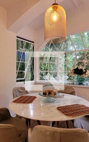 Casa de condomínio à venda com 2234m², 5 quartos e 4 vagas Casa de condomínio à venda com 2234m², 5 quartos e 4 vagasCozinha