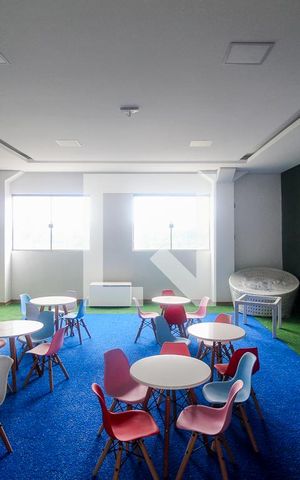 Apartamento para alugar com 44m², 2 quartos e 1 vaga Apartamento para alugar com 44m², 2 quartos e 1 vagaÁrea comum - Brinquedoteca