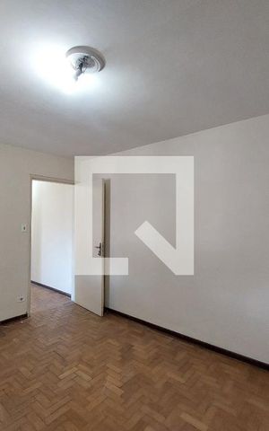 Casa à venda com 242m², 2 quartos e 2 vagas Casa à venda com 242m², 2 quartos e 2 vagasSala Piso Superior