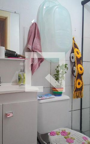 Apartamento à venda com 46m², 2 quartos e 1 vaga Apartamento à venda com 46m², 2 quartos e 1 vagaBanheiro