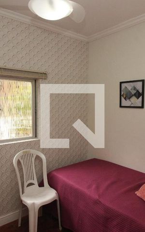 Casa à venda com 270m², 3 quartos e 4 vagas Casa à venda com 270m², 3 quartos e 4 vagasQuarto 3