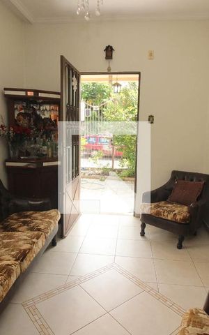 Casa à venda com 270m², 3 quartos e 4 vagas Casa à venda com 270m², 3 quartos e 4 vagasSala 1