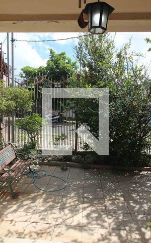 Casa à venda com 270m², 3 quartos e 4 vagas Casa à venda com 270m², 3 quartos e 4 vagasVista da Sala 1