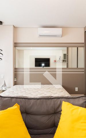 Studio à venda com 28m², 1 quarto e sem vaga Studio à venda com 28m², 1 quarto e sem vagaStudio