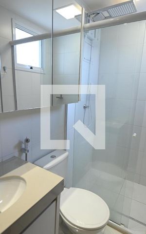 Apartamento para alugar com 62m², 2 quartos e 1 vaga Apartamento para alugar com 62m², 2 quartos e 1 vagaBanheiro da suíte