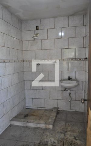 Casa à venda com 150m², 3 quartos e 1 vagaÁrea de serviço