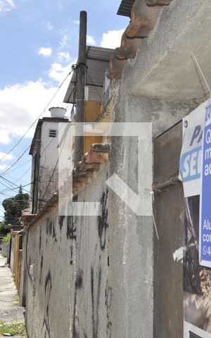 Casa à venda com 150m², 3 quartos e 1 vagaPlaquinha