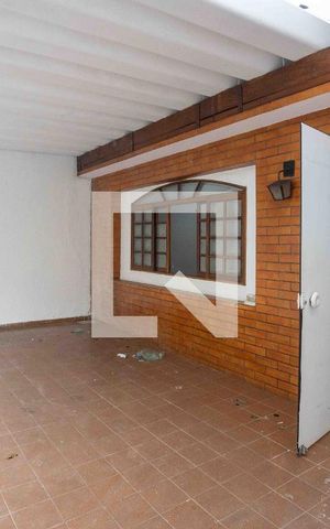 Casa à venda com 200m², 2 quartos e 2 vagasGaragem