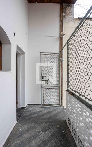 Casa à venda com 200m², 2 quartos e 2 vagasÁrea de Serviço