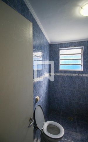 Casa à venda com 80m², 2 quartos e 1 vaga Casa à venda com 80m², 2 quartos e 1 vagaBanheiro 2