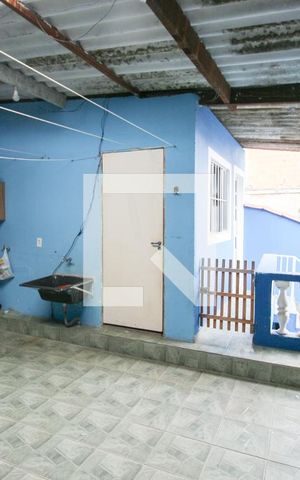 Casa à venda com 80m², 2 quartos e 1 vaga Casa à venda com 80m², 2 quartos e 1 vagaÁrea de Serviço