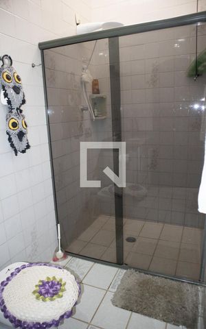 Casa à venda com 400m², 5 quartos e 8 vagasBanheiro 1