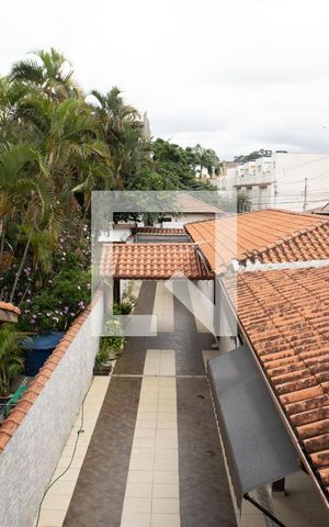 Casa à venda com 400m², 5 quartos e 8 vagasVista